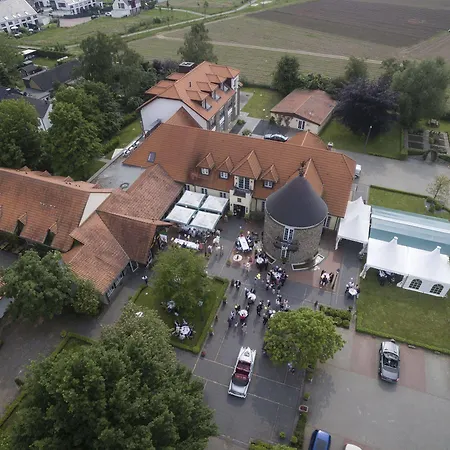 蓝舒弗庄园酒店 酒店 4*